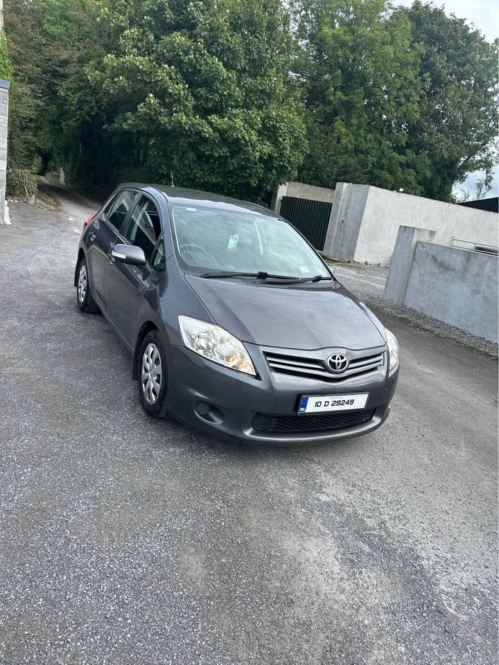 2027 Toyota Auris diesel manual